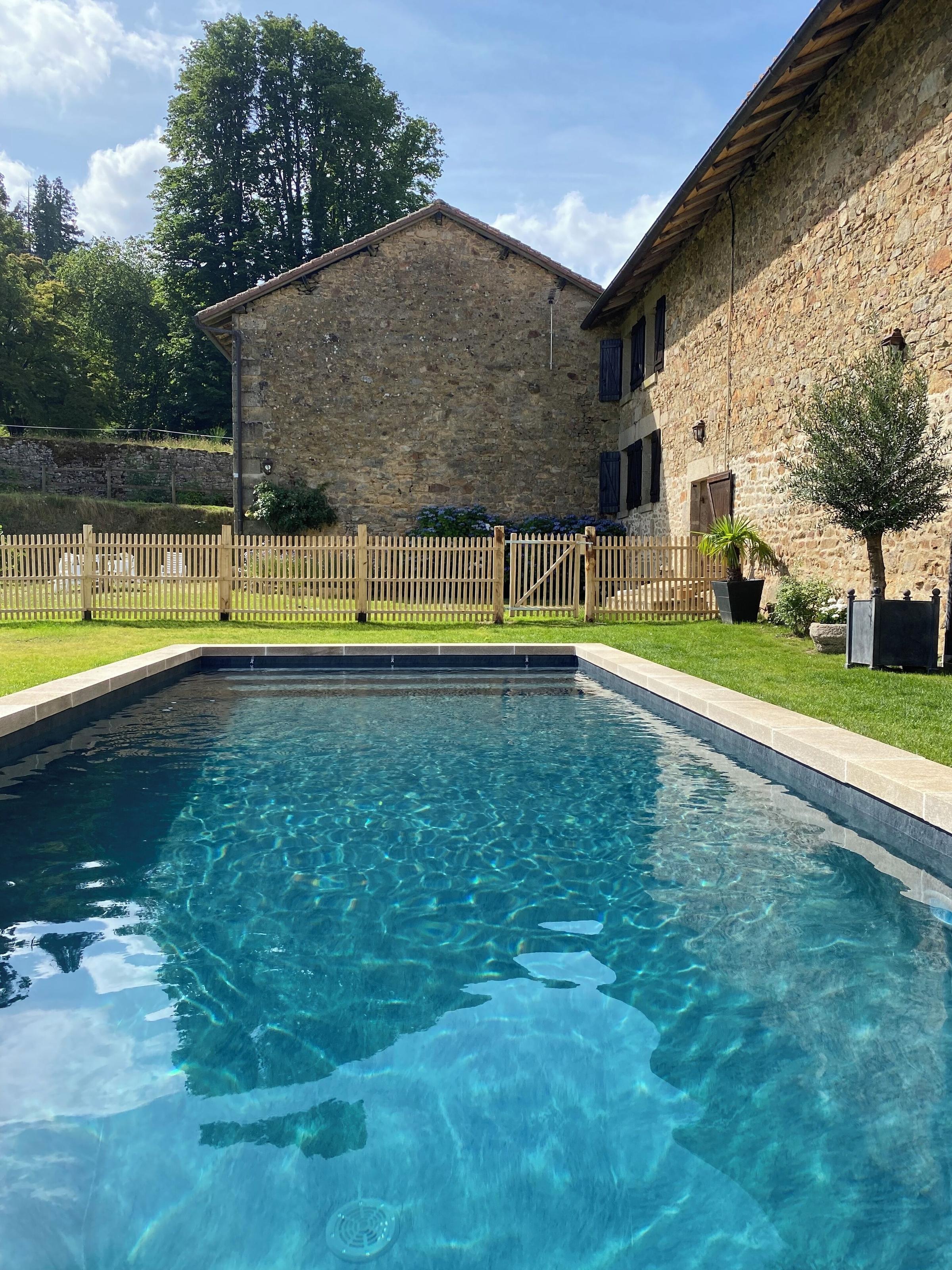 Pet Friendly Domaine de Montmery Haviland