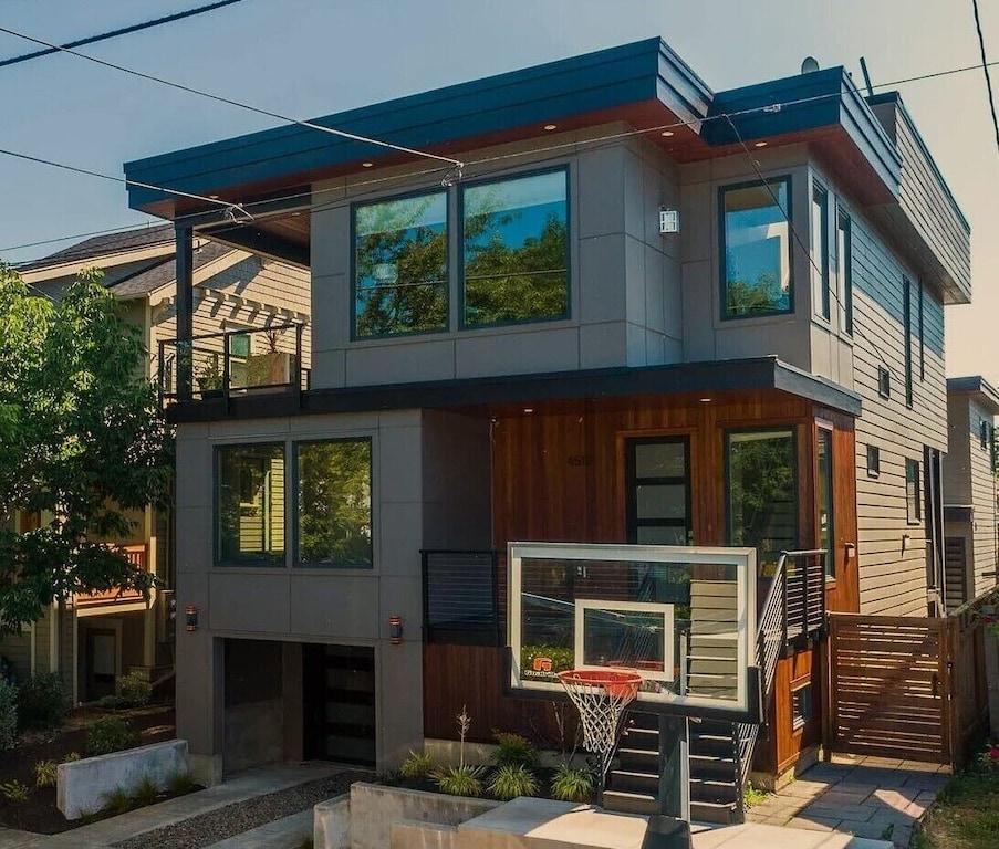 Contemporary Home in Alberta Arts District Pet Policy