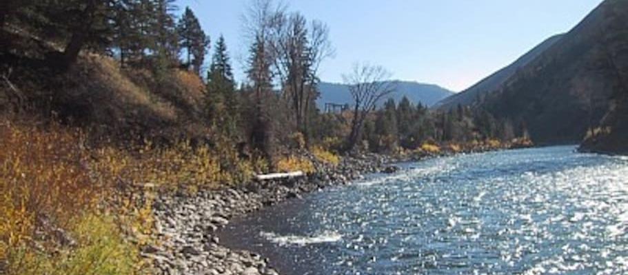 Picture of a pet friendly vacation rental in Hoback Junction, WY. Picture of a pet friendly vacation rental in Hoback Junction, WY.