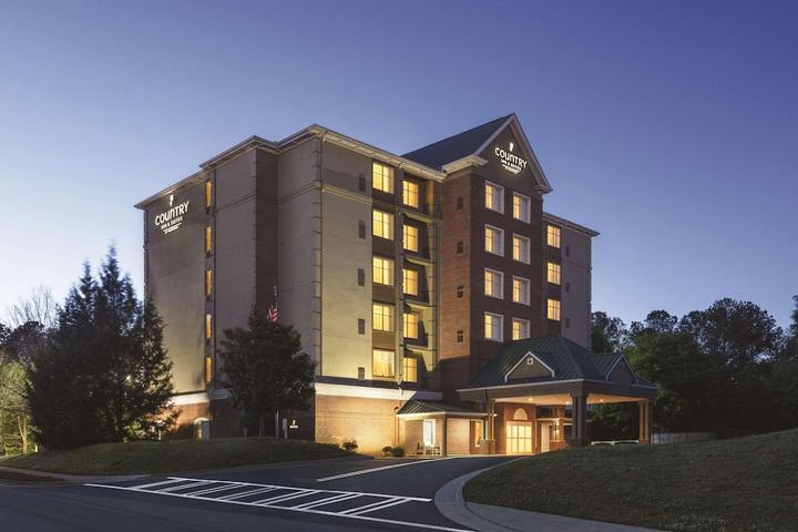 Pet Friendly Country Inn & Suites by Radisson Conyers GA