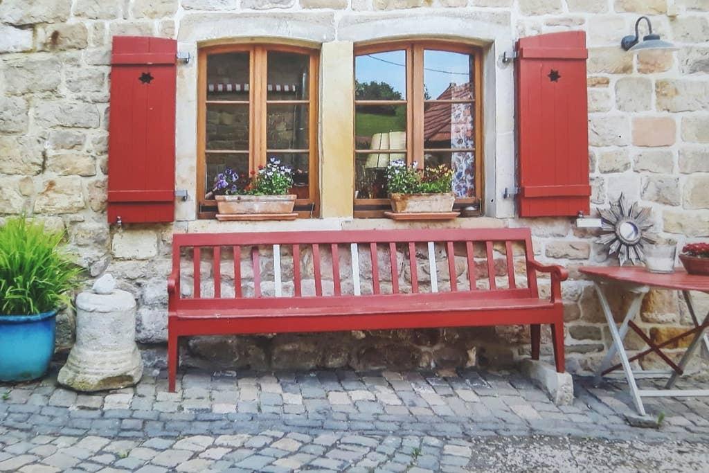 Pet Friendly Alzey Airbnb Rentals