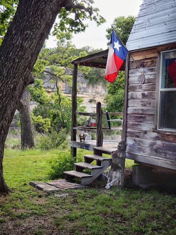 Pet Friendly Texas Cabin