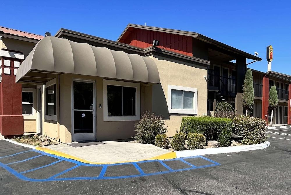 Motels that allow dogs near me outlet