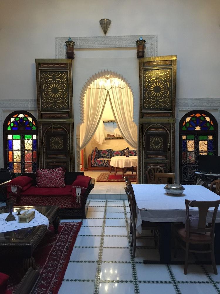 Pet Friendly Traditional Riad with Modern Comfort