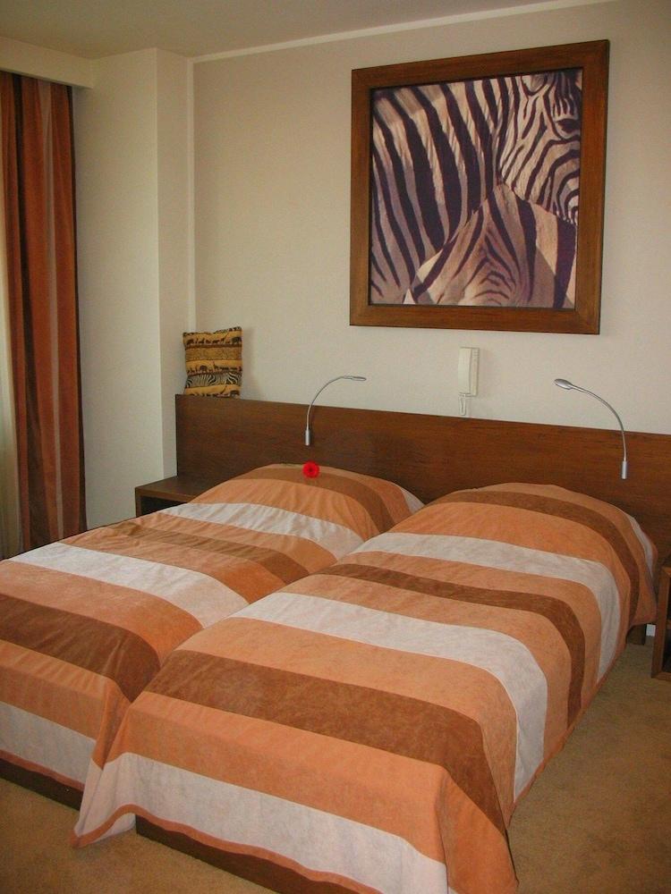 Pet Friendly Afrika Hotel