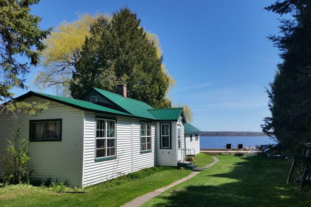 Pet Friendly Vacation Rentals In Torch Lake Mi Bringfido