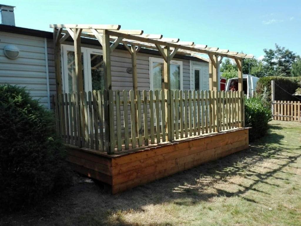 Mobile Home with Trees & Terrace Pet Policy