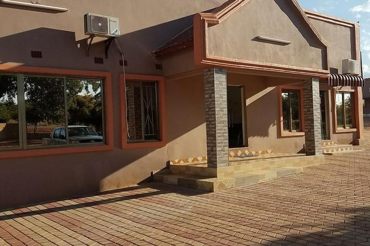Pet Friendly Mthuzi Nadi Lodge