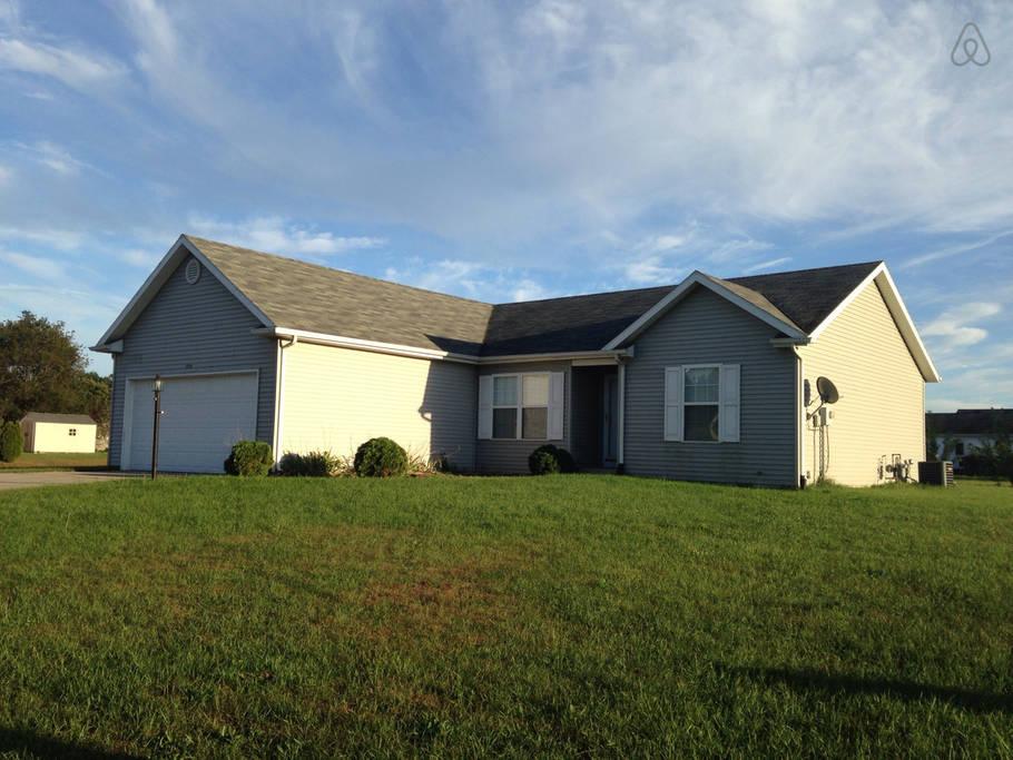 Elkhart Airbnb Rentals Pet Policy