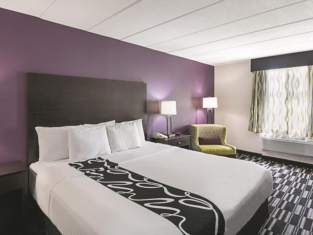 Clarion Inn Richmond Pet Policy