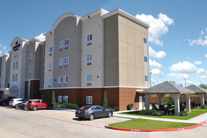 Pet Friendly Candlewood Suites Bay City an IHG Hotel