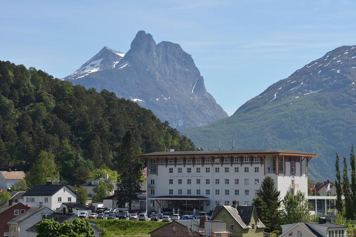 Pet Friendly Grand Hotel - By Classic Norway Hotels
