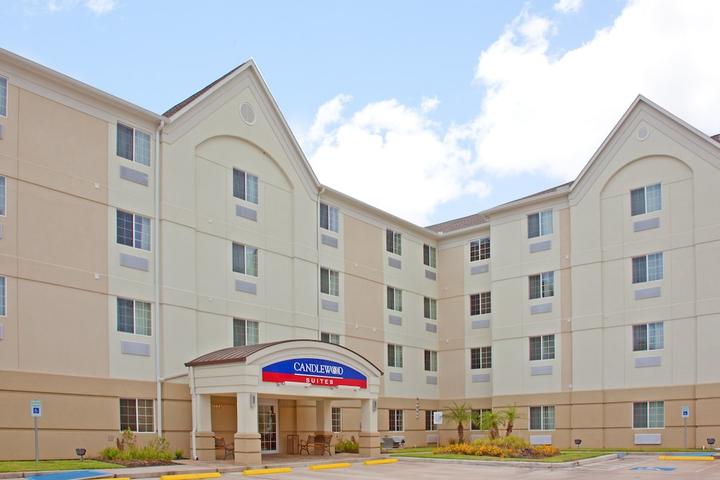 Pet Friendly Candlewood Suites Houston Medical Center an IHG Hotel
