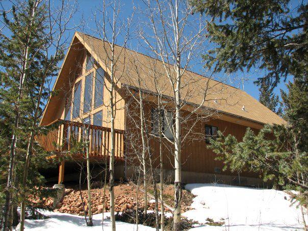 Pet Friendly Beautiful Secluded Mountain Home