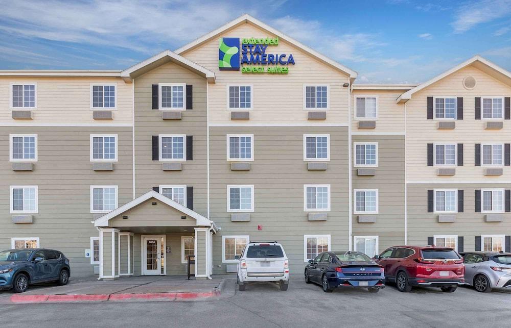 Pet Friendly Extended Stay America Select Suites - Omaha - Southwest