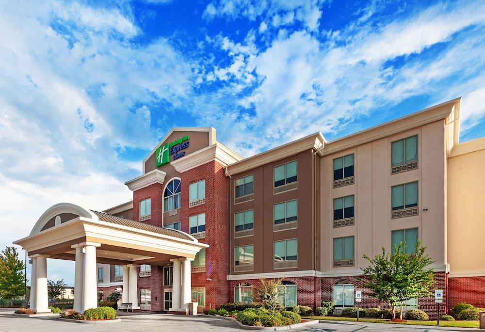 Pet Friendly Holiday Inn Express & Suites Shreveport South Park Plaza an IHG Hotel
