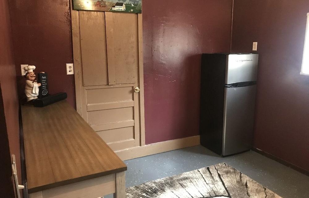 Peaceful Relaxing & Fun Salem House Pet Policy