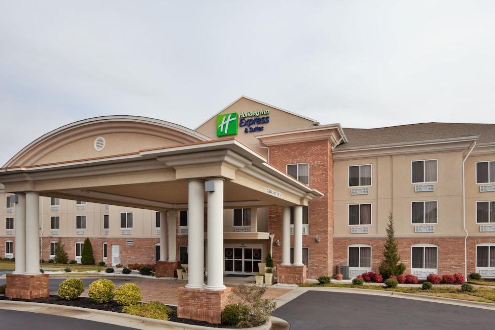 Pet Friendly Holiday Inn Express Hotel & Suites High Point South an IHG Hotel