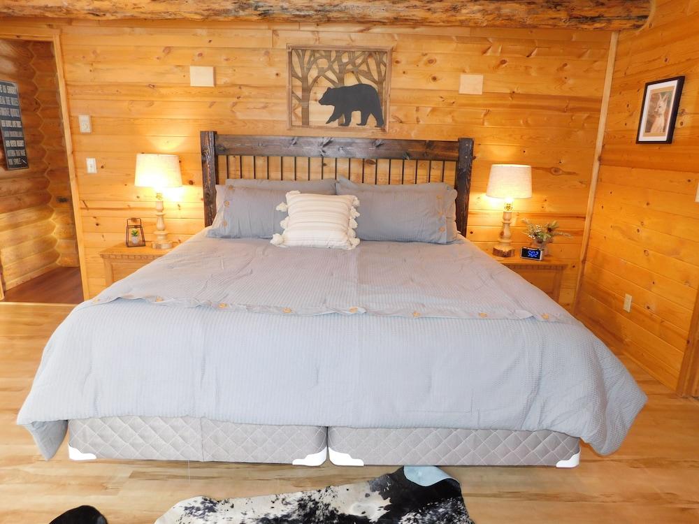 Loon on the Lake Pet Policy