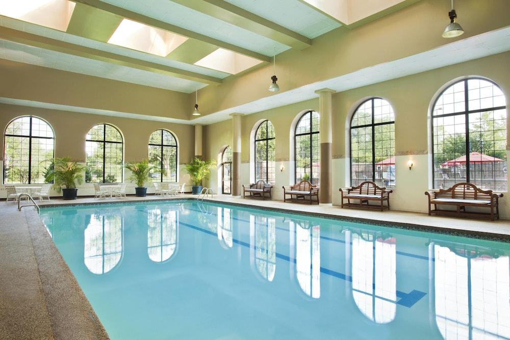 Sheraton Parsippany Hotel Pet Policy