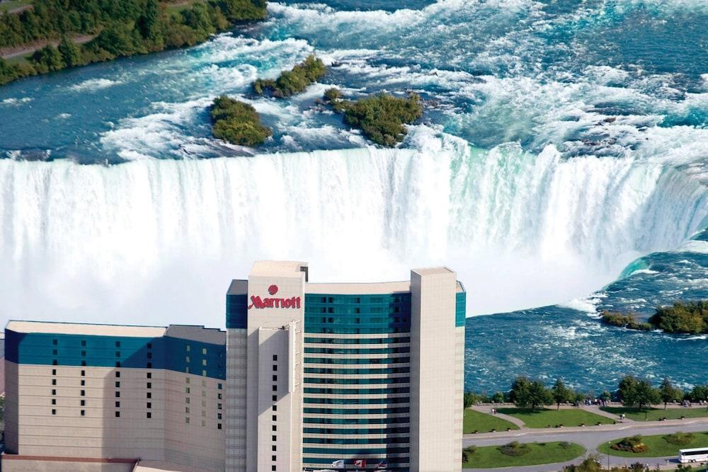 Niagara Falls Marriott Fallsview Hotel Spa Pet Policy