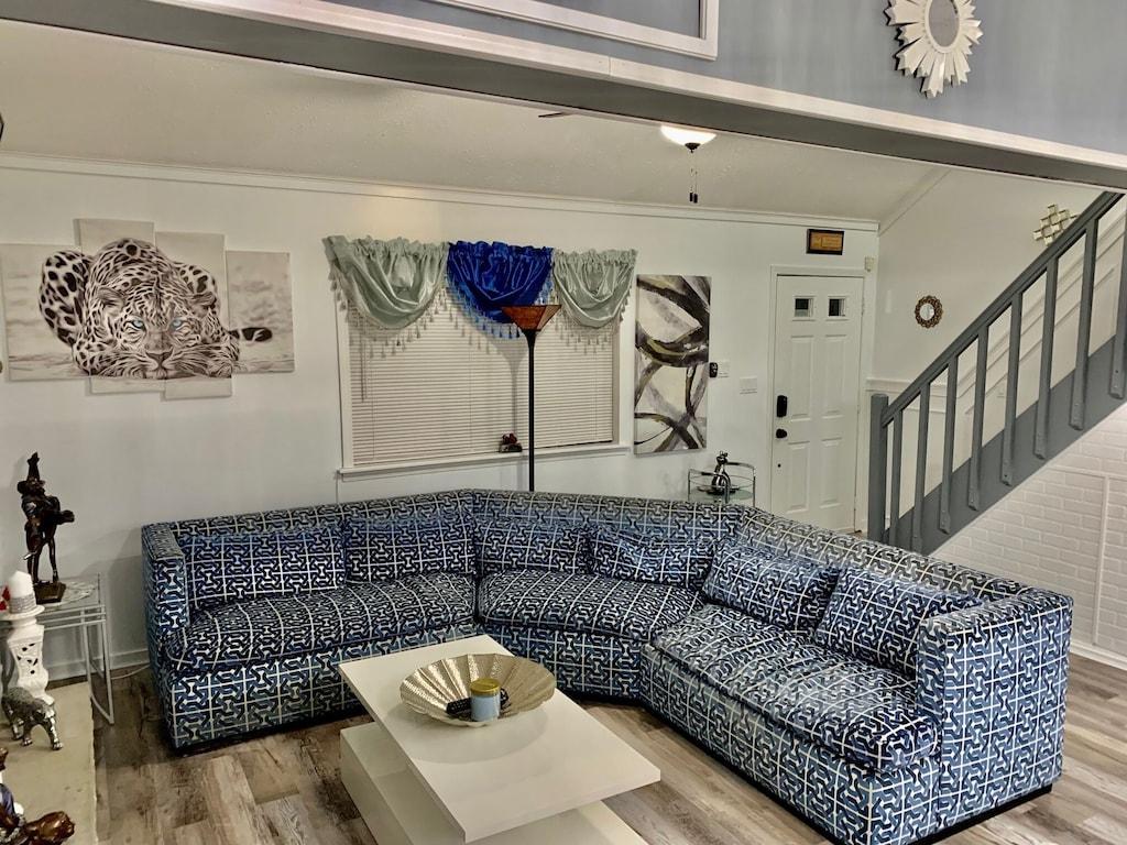 Poconos Getaway Lovely Home Pet Policy