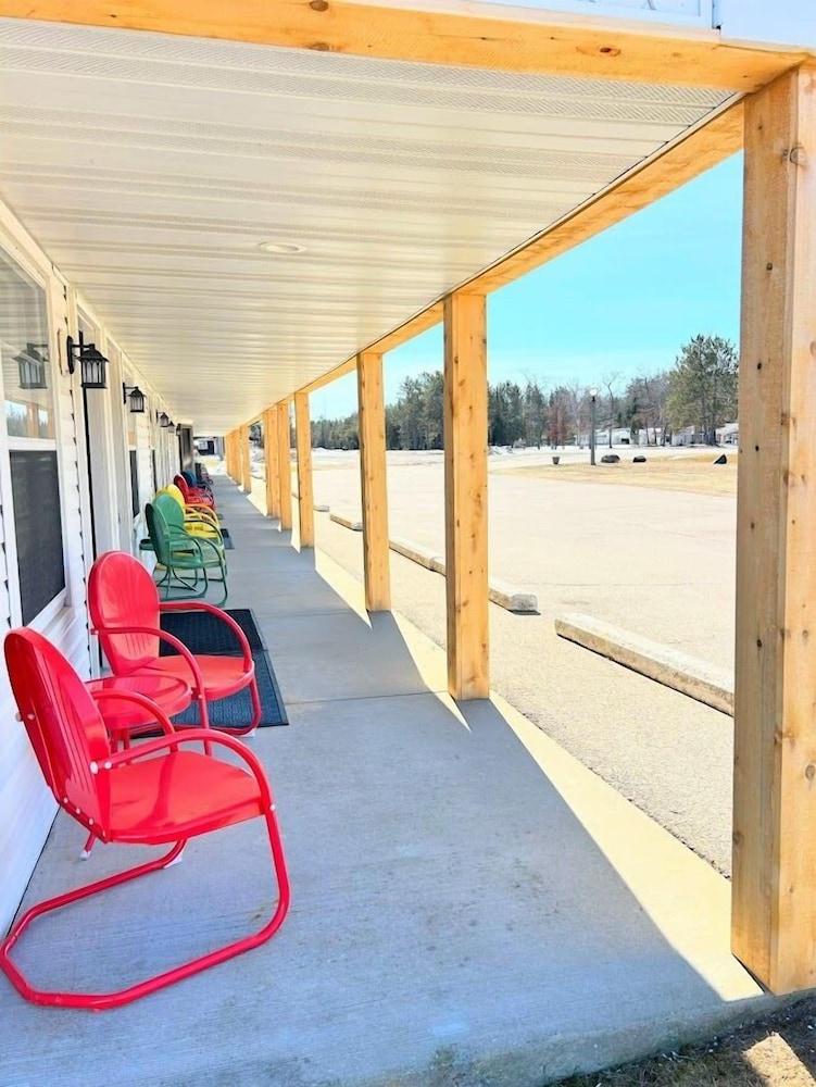 Pet Friendly Hillcrest Motel