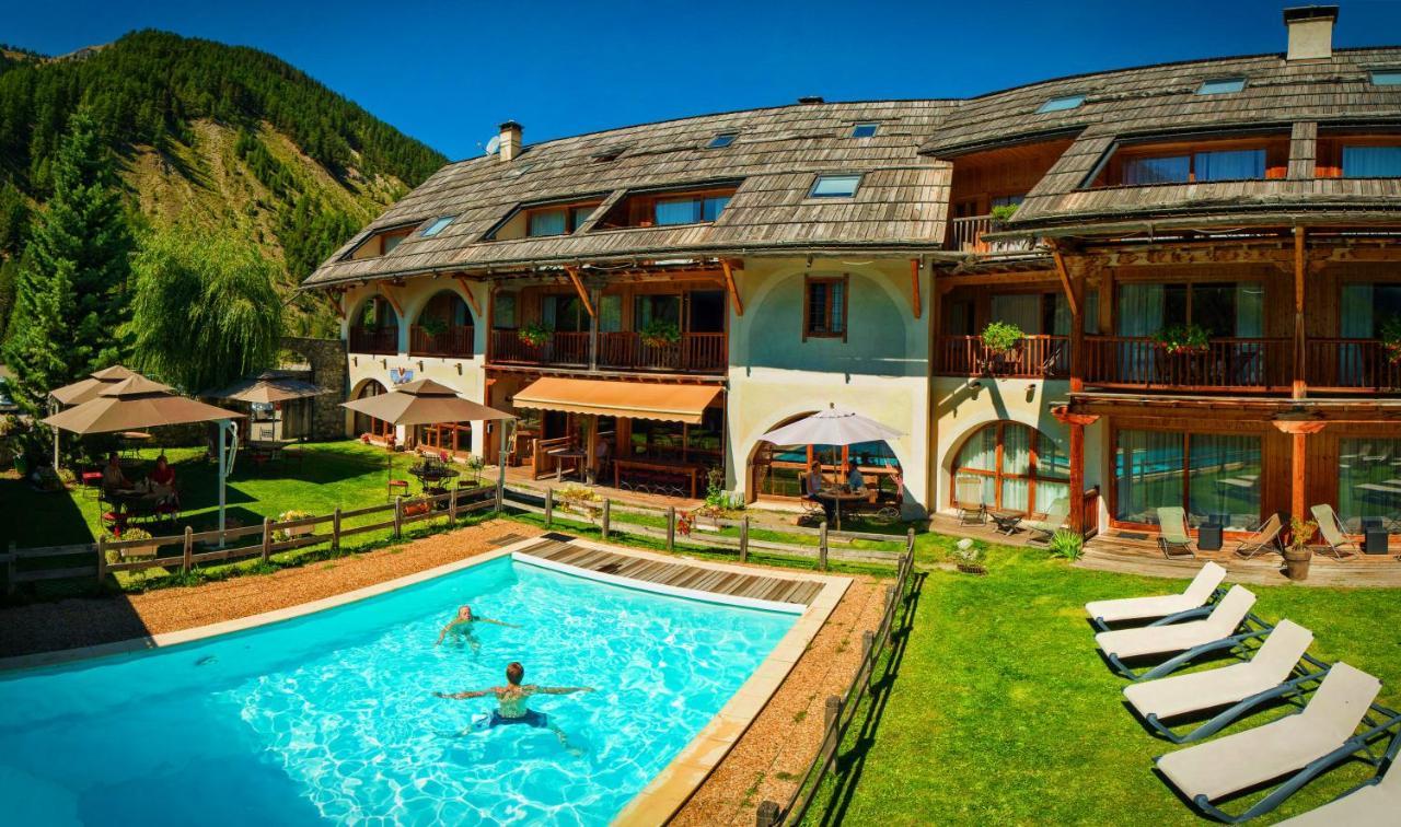 Pet Friendly Hôtel & Spa La Ferme de l'Izoard