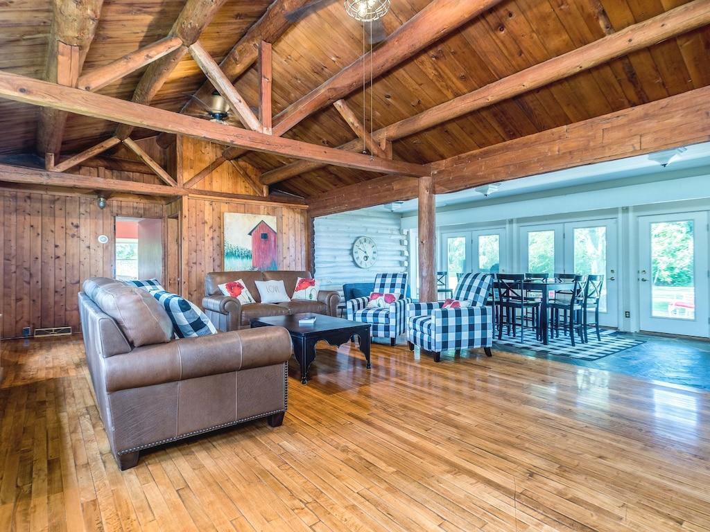 Lakefront Log Cabin Retreat Pet Policy