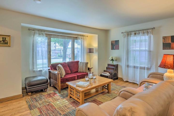 Pet Friendly Inviting Whitefish Bay Getaway with Large Yard