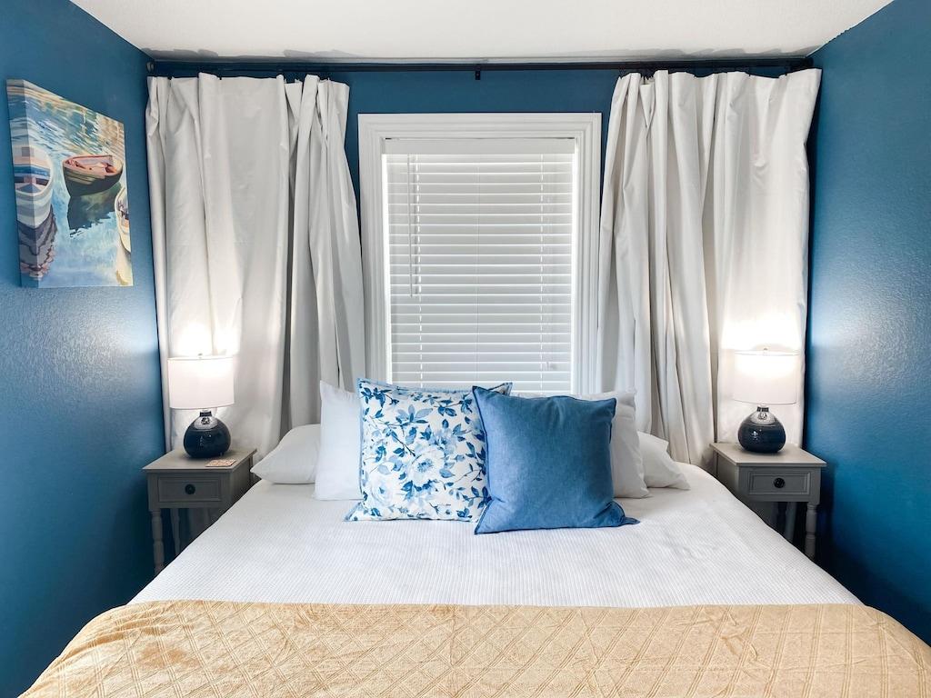 Downtown & Bentonville 3 Kings Home Pet Policy