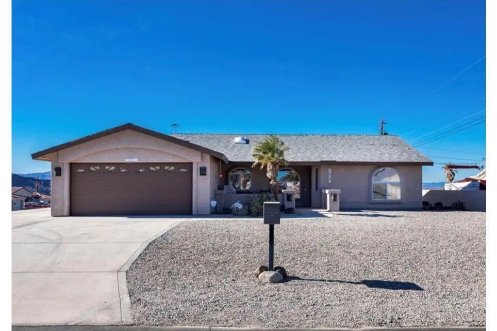 Peaceful Desert Oasis in Lake Havasu City Pet Policy