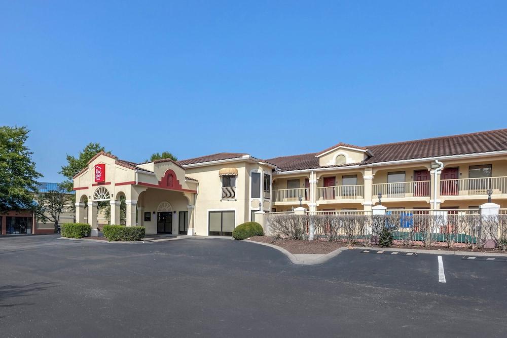 Pet Friendly Red Roof Inn Franklin TN