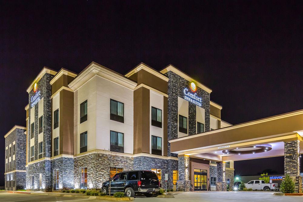 Comfort Inn & Suites Moore Oklahoma City Pet Policy