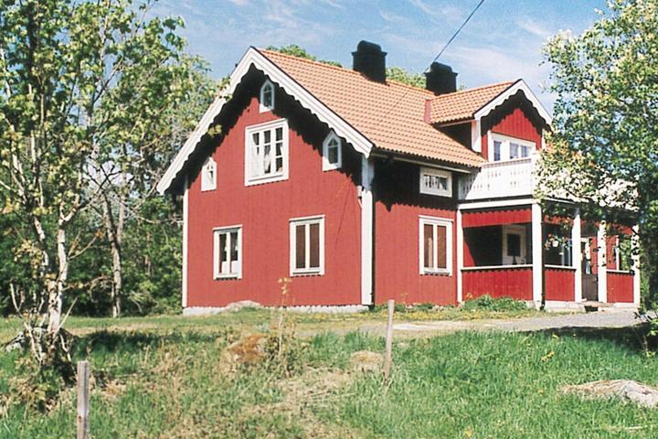 Pet Friendly 6 Person Holiday Home in Ryssby