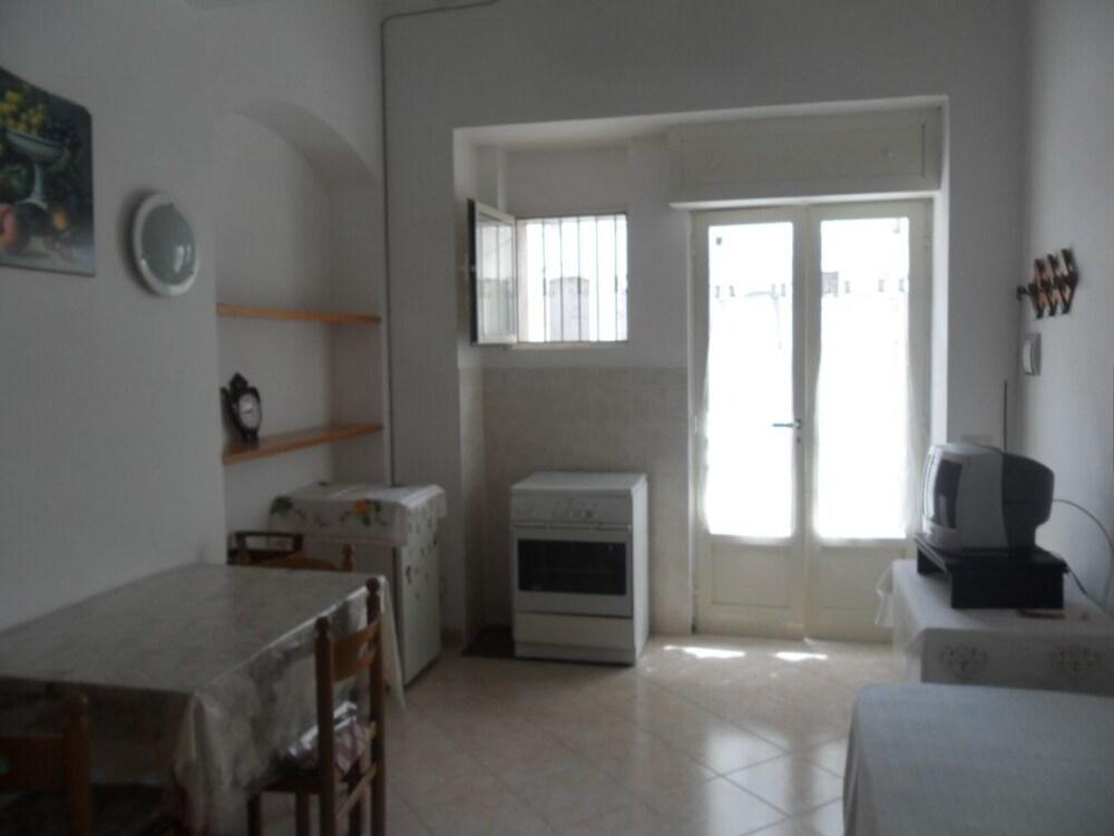 Pet Friendly Lovely Apartment in Heart of Peschici with AC