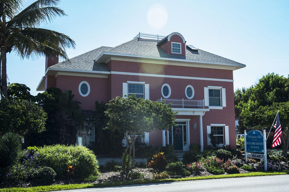 Pet Friendly Windemere Inn by the Sea