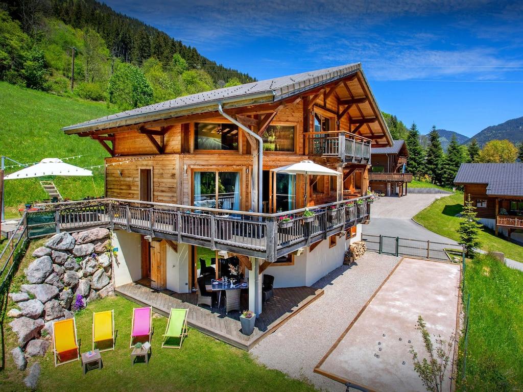 Pet Friendly Charming Ski Chalet for 14 with Game Room