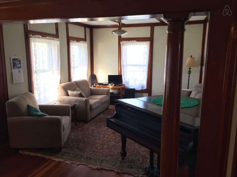 Montgomery Center Airbnb Rentals Pet Policy