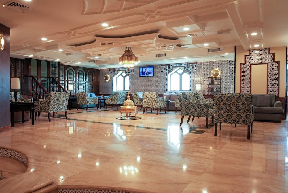 Toledo Hotel Pet Policy