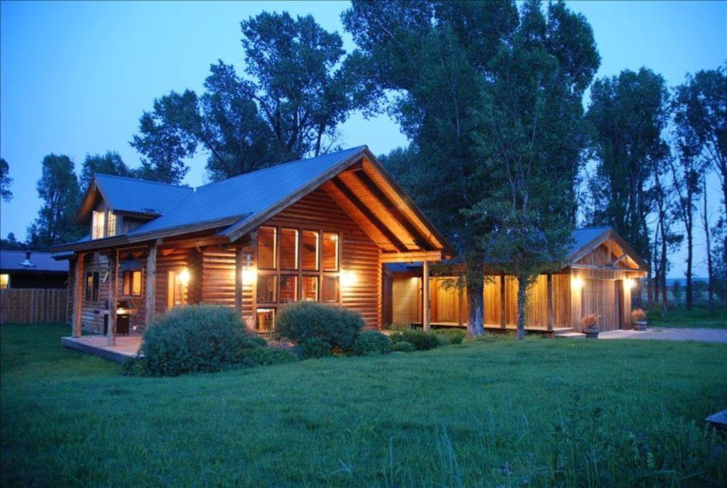 VRBO Victor Pet Policy