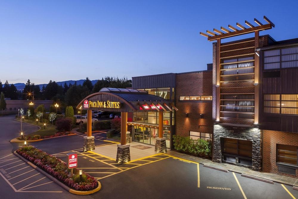 Pet Friendly Poco Inn and Suites Hotel & Conference Centre