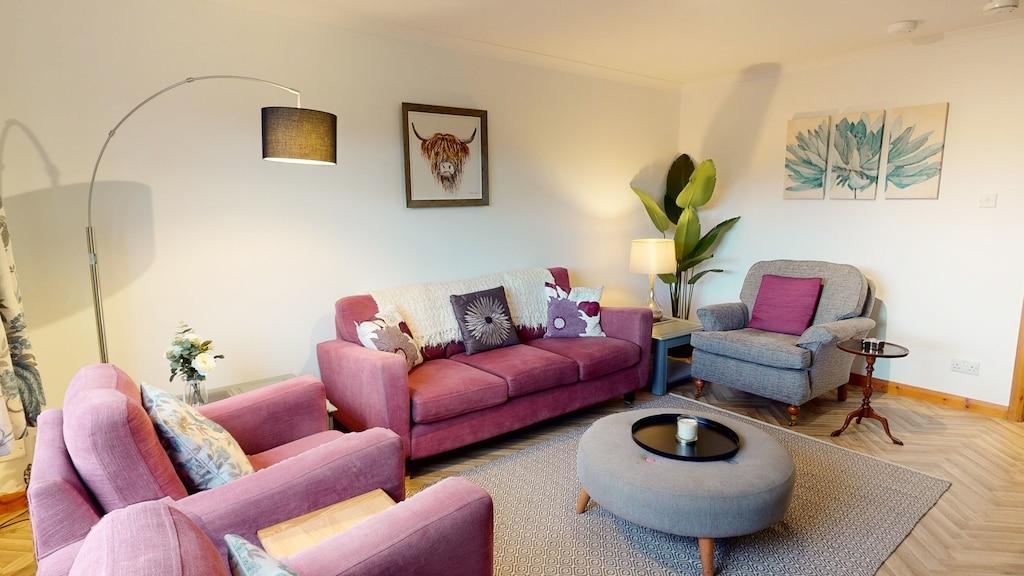 Pet Friendly Stylish Accommodation Close to Attractions