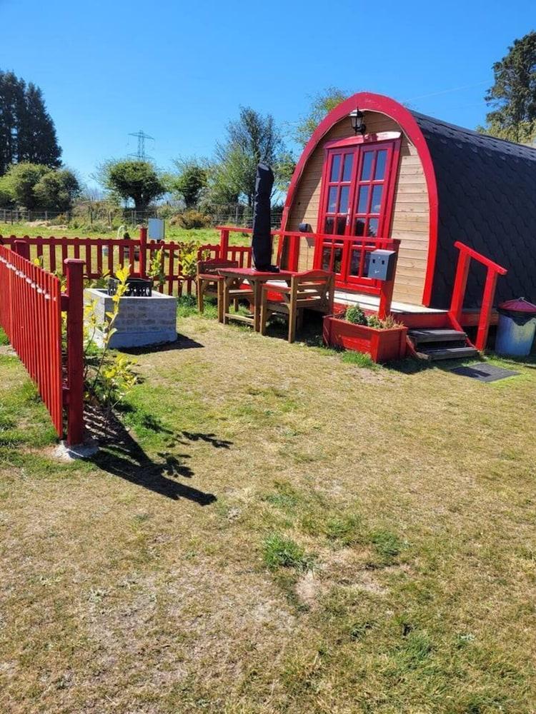 Pet Friendly Lovely Glamping Dream Pod in St. Austell Cornwall