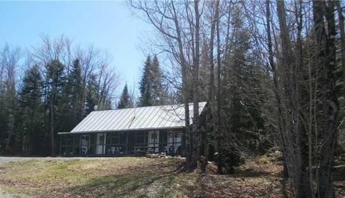 Pet Friendly Vacation Rentals In Jackman Me Bringfido