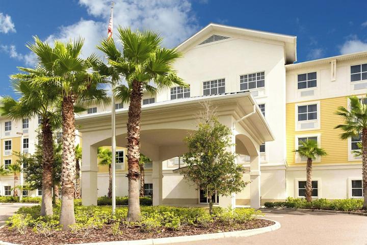 Pet Friendly Palm Coast Hotel & Suites