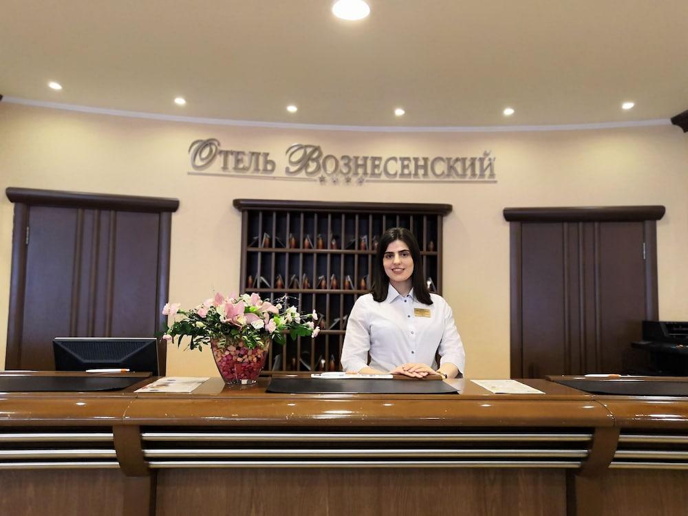 Pet Friendly Voznesensky Hotel