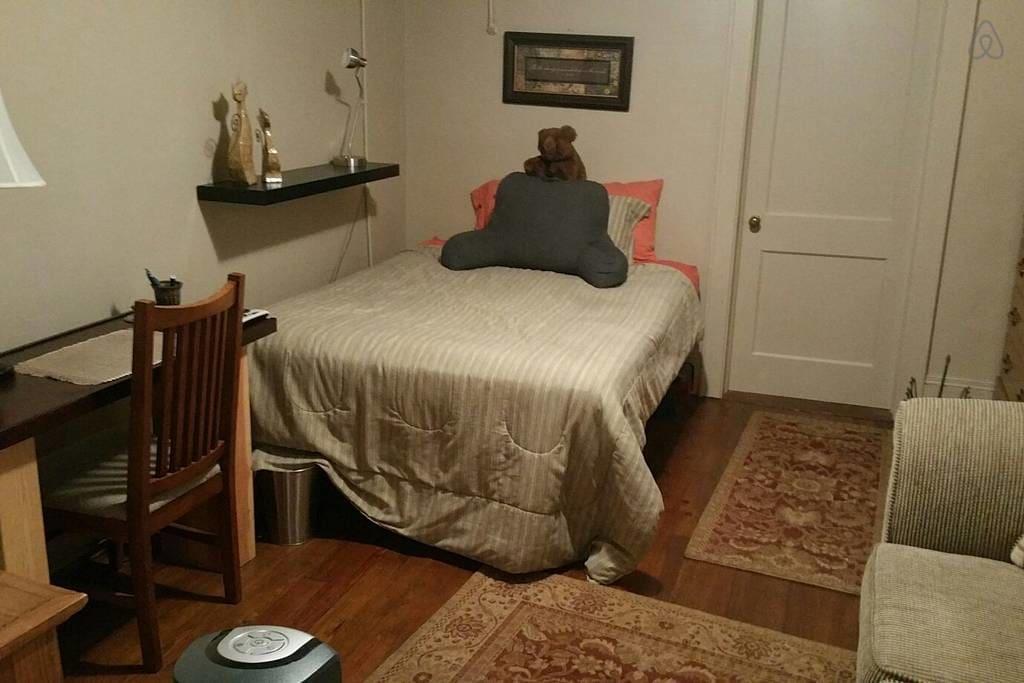 Galax Airbnb Rentals Pet Policy