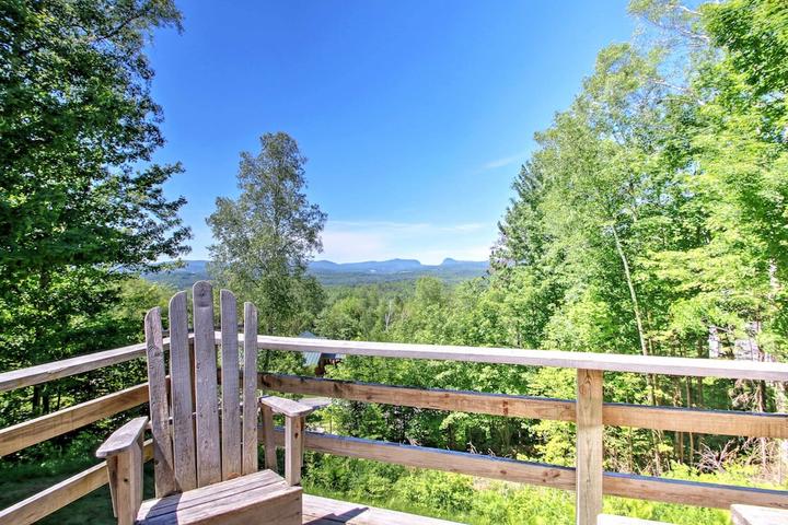 Pet Friendly 4/2 East Burke House with Deck & Views