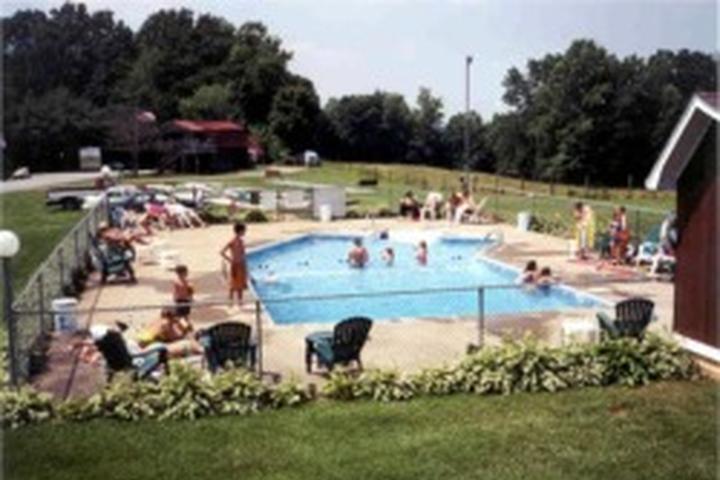 Pet Friendly Holly Ridge Family Campground